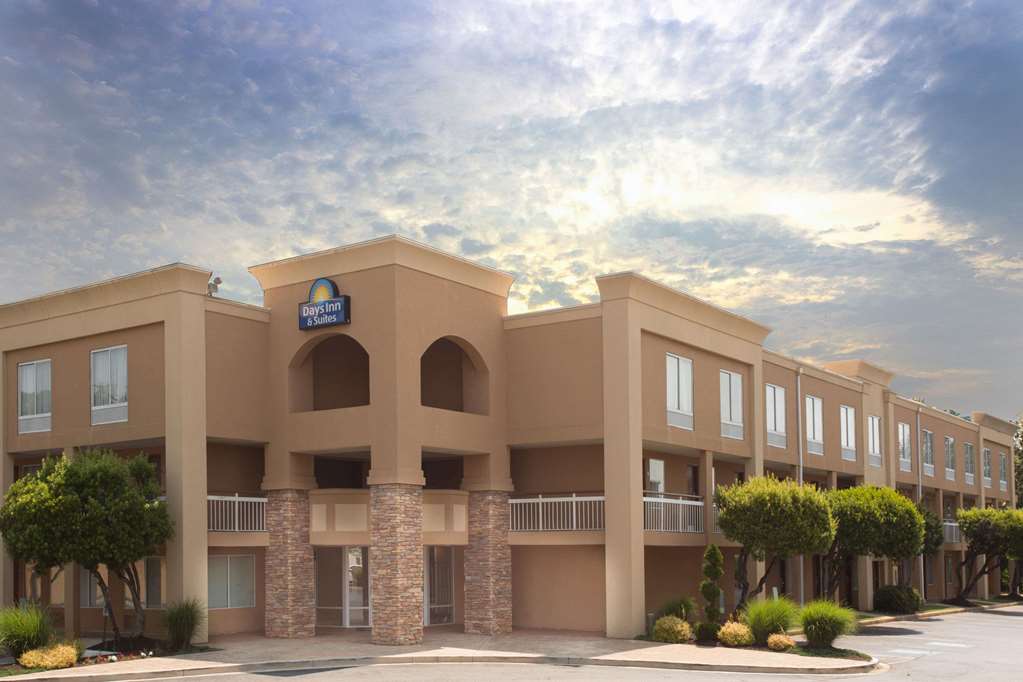 Days Inn by Wyndham Greenville - featured photo