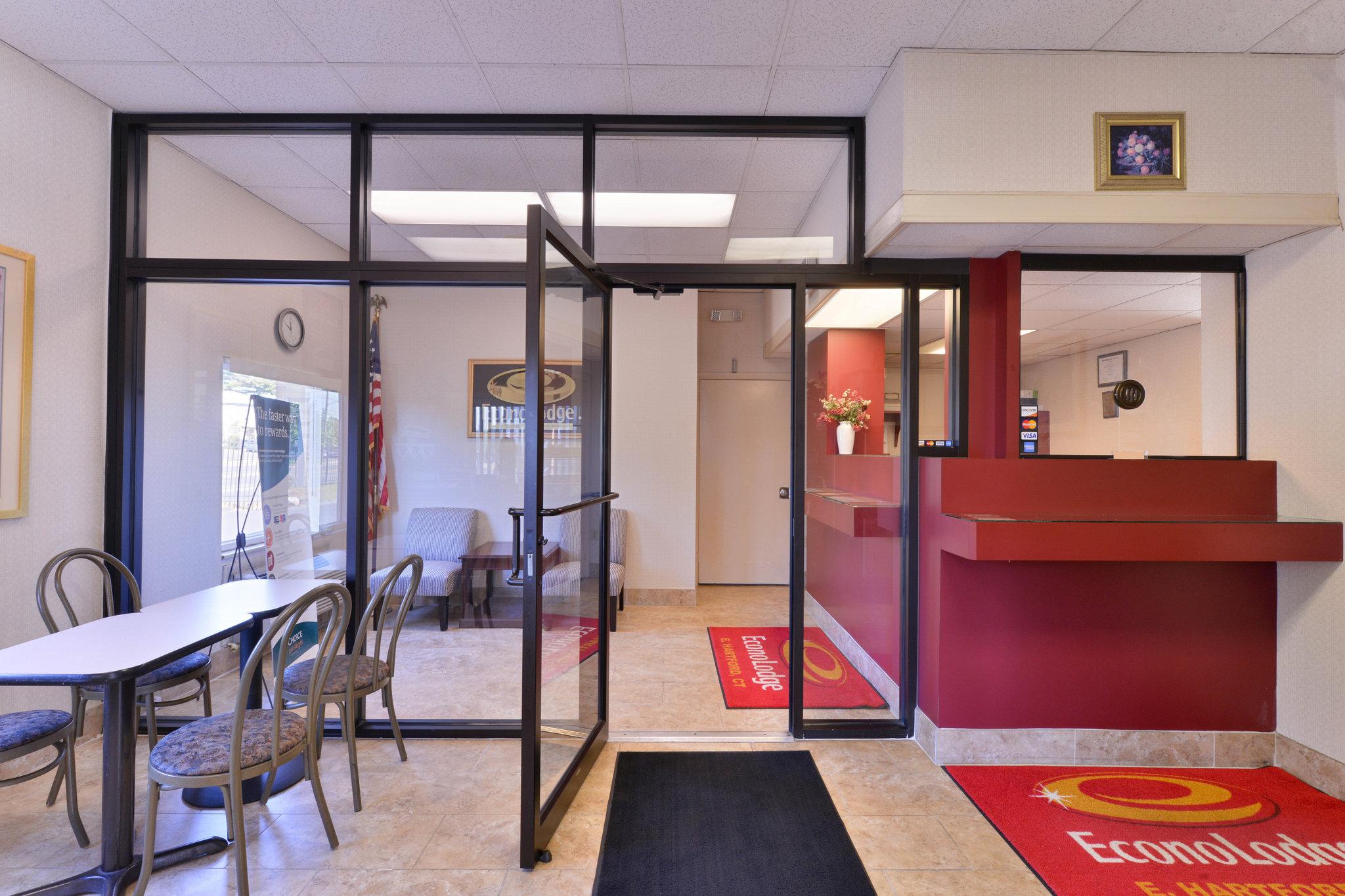 Economy Inn East Hartford CT - photo 27