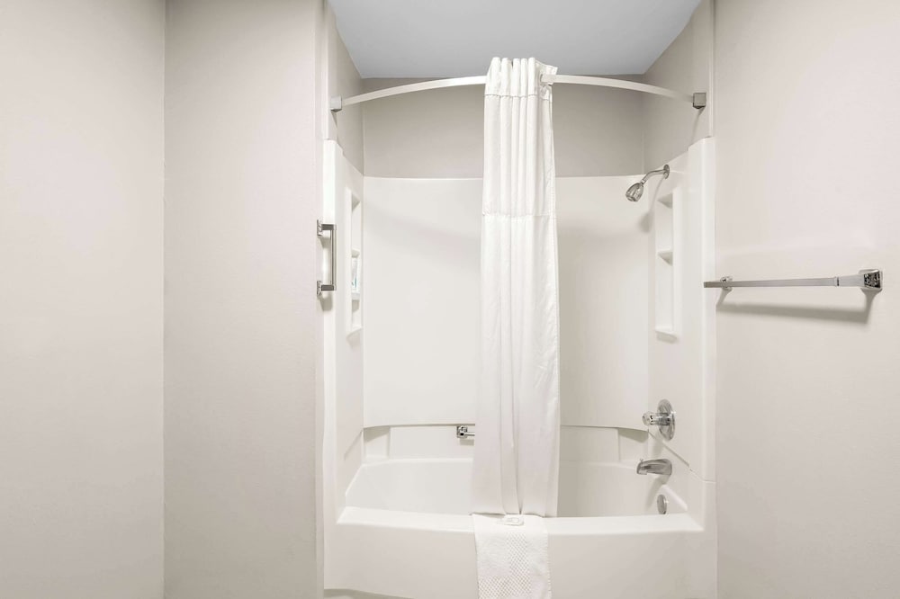 Quality Inn & Suites Monticello - photo 21
