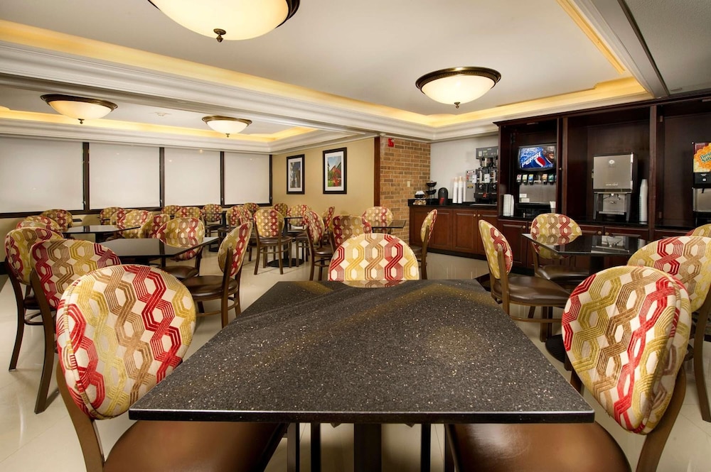 Hotel Lotus Kansas City Merriam - photo 34