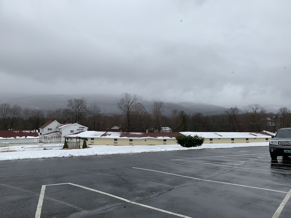 Four Winds Country Motel - photo 35
