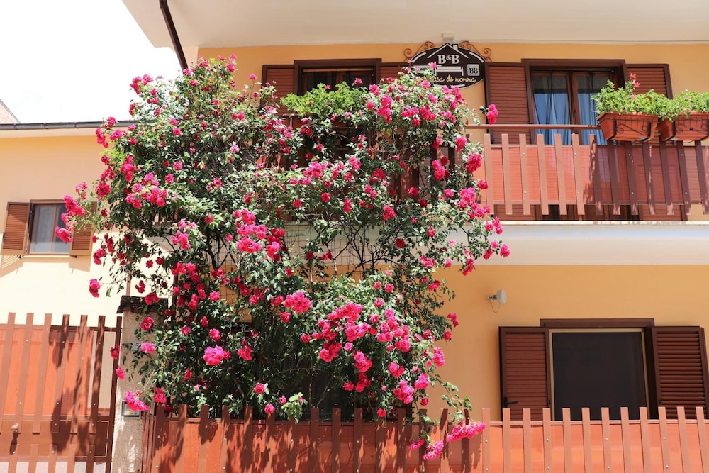 B&B A Casa di Nonna — 4-Star Luxury Hotel in Massa D'albe-Corona, Italy