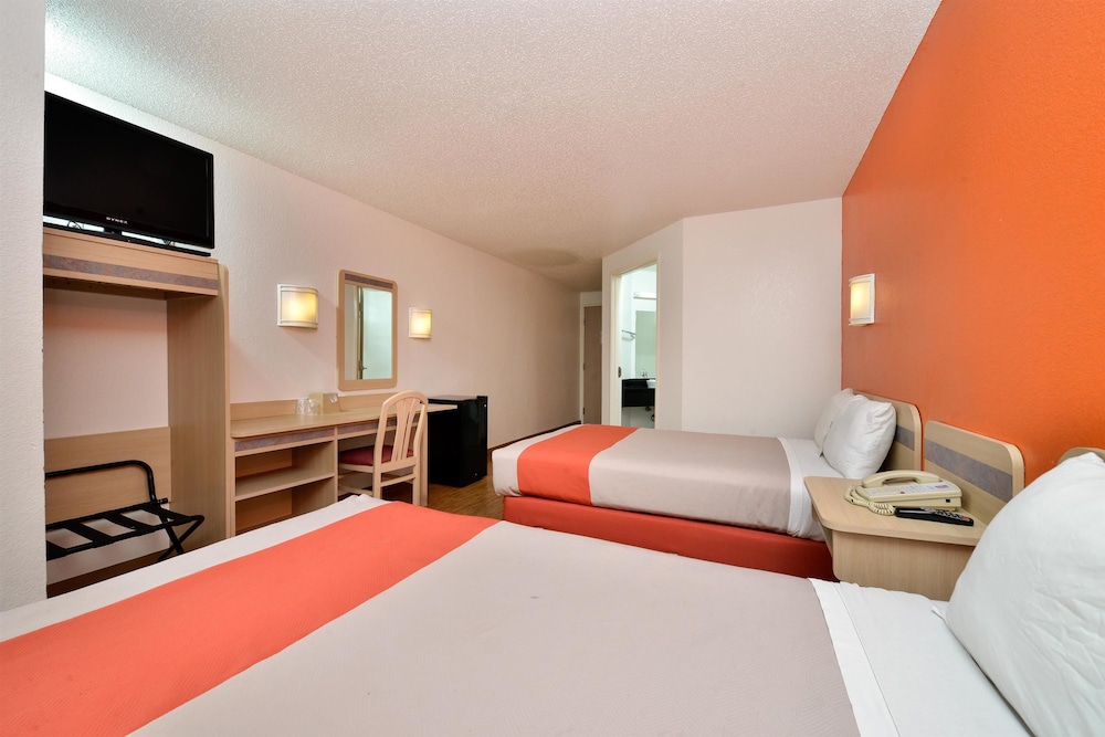 Motel 6 McKinney TX North - photo 7
