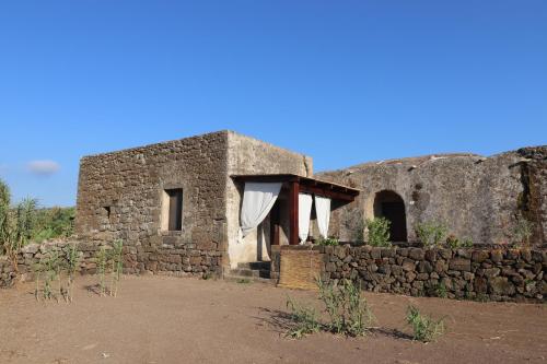 Bent el Rhia dammusi in Pantelleria, Italy