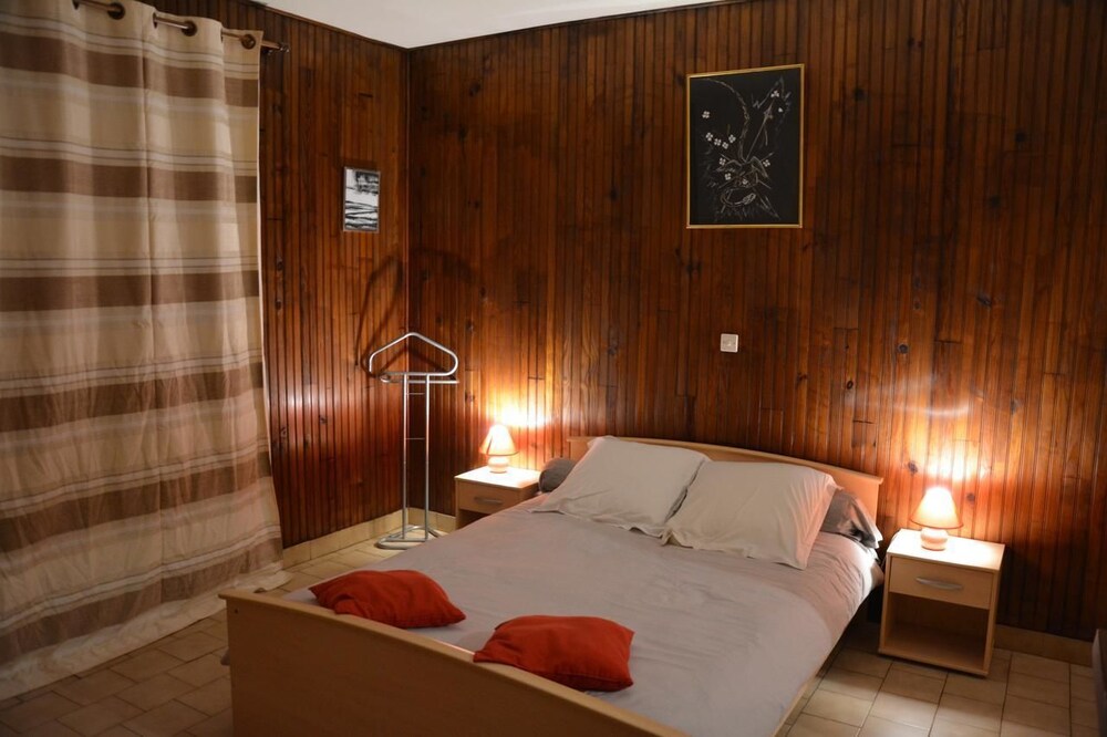 Hotel Restaurant Les Planottes — hotel in Polminhac