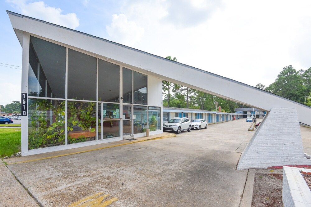 Hotel Valdosta GA N Ashley St - photo 20