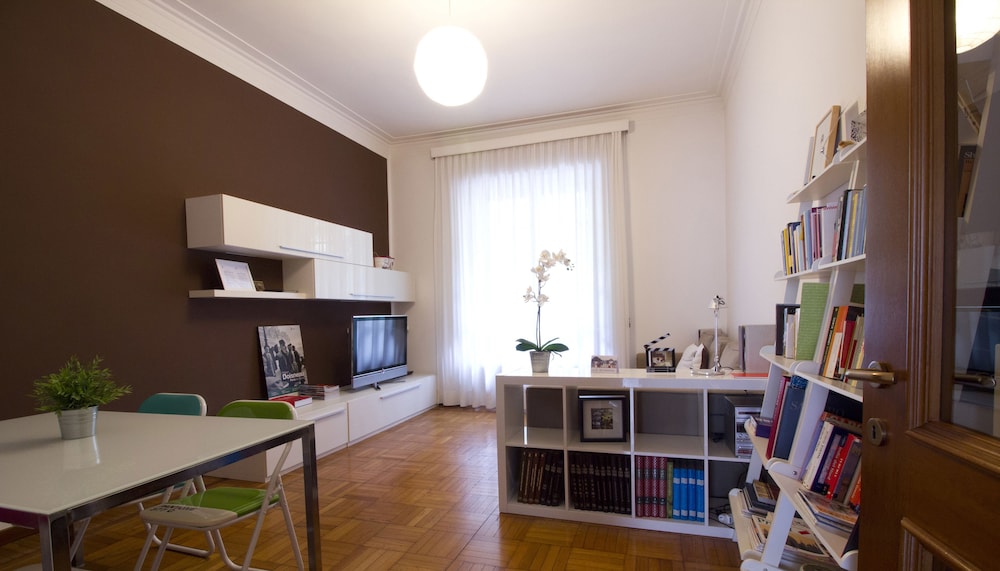 Italianway Juvara — 4-Star Luxury Hotel in Milan, Italy