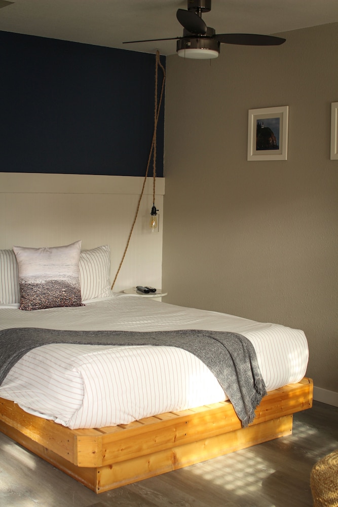 Boardwalk Cottages - photo 12