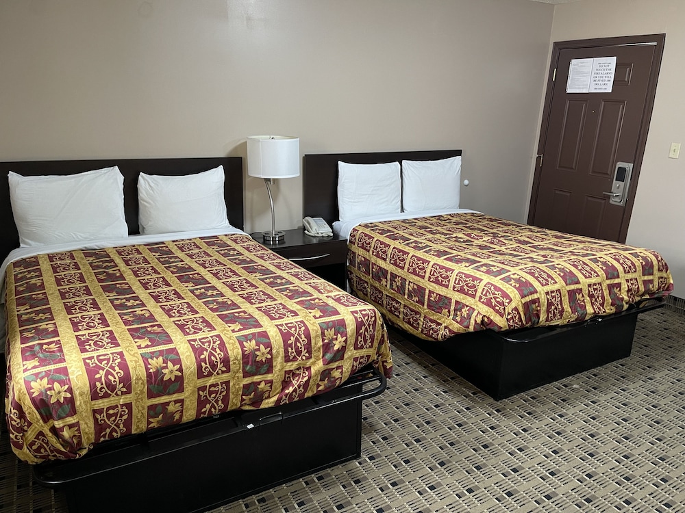 Economy Inn And Suites Ashtabula - photo 13