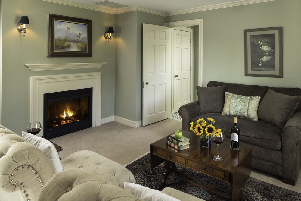 Great Oak Manor - photo 14