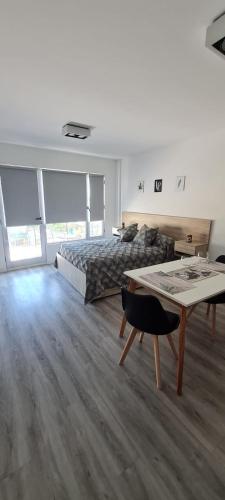 Monoambiente del barquito Alquiler temporario Rosario — 4-Star Luxury Hotel in Rosario, Argentina