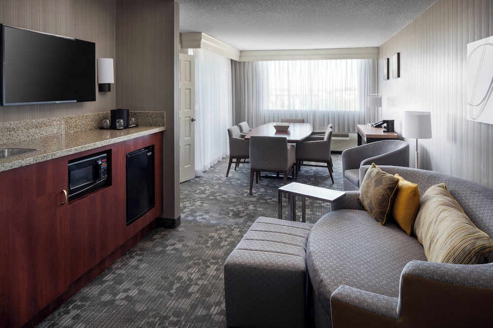 Courtyard by Marriott Richmond Berkeley - photo 11