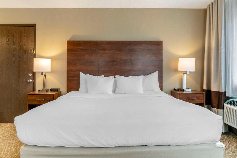 Comfort Inn Manistique MI - photo 33