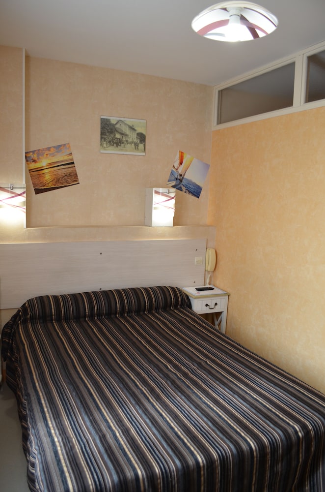 Hôtel de L'Arrivée - carbon neutral hotel in Fouras