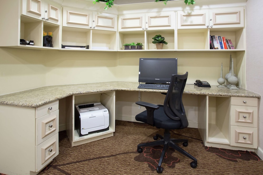 Hilton Garden Inn Avondale - photo 38