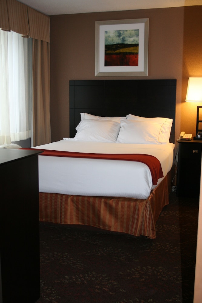 Holiday Inn Express Houghton Keweenaw by IHG - photo 4