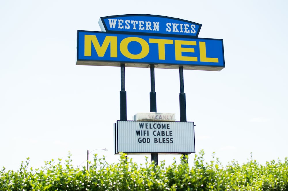 Western Skies Motel - photo 13