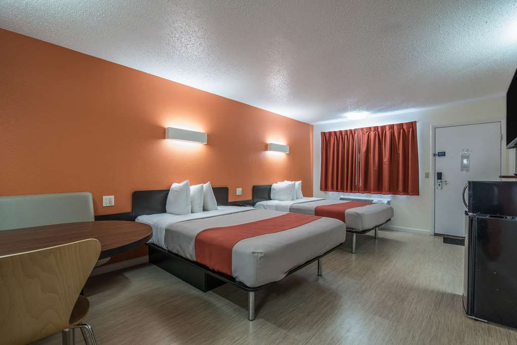 Motel 6 Albany NY Airport - photo 9