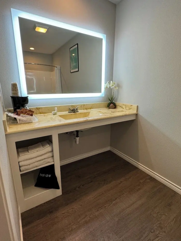 The 409 Bolivar Beach Hotel - photo 14