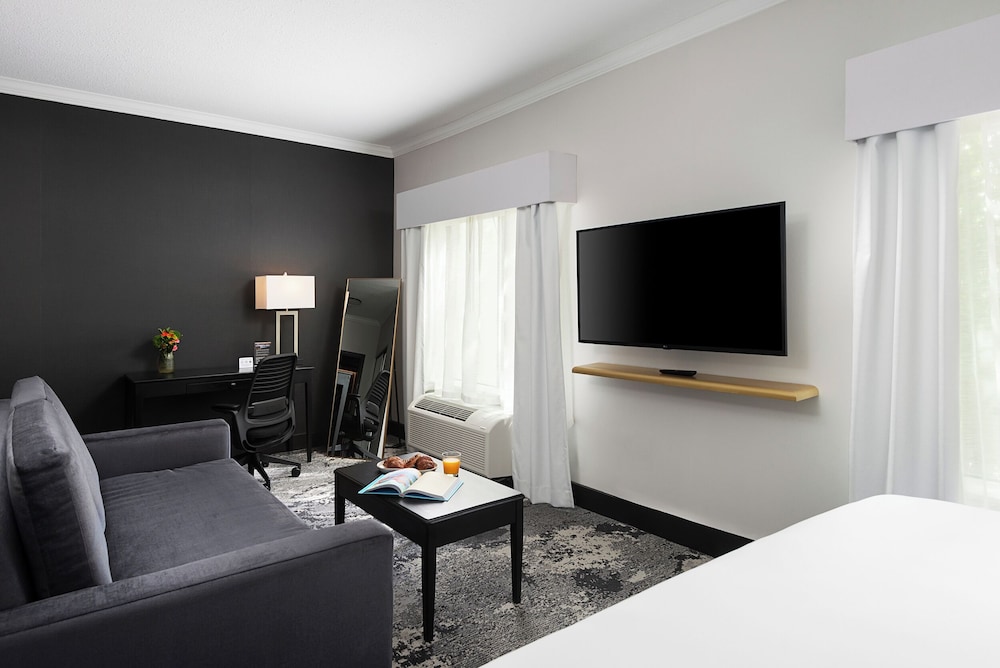 Champions Club and Hotel Houston Westchase - photo 21