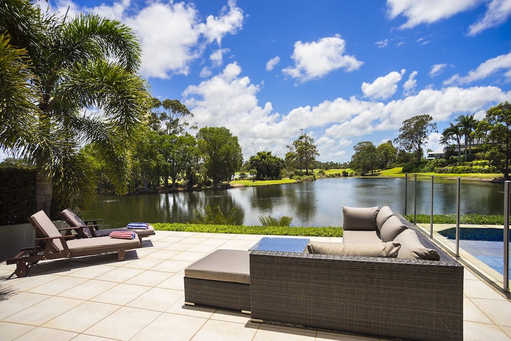 Grand Oasis at Sanctuary Cove - carbon neutral hotel in Hope Island