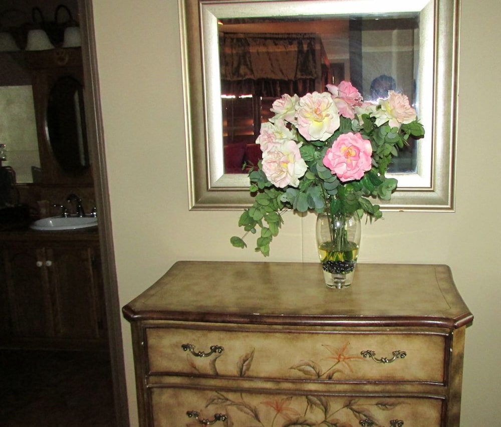 Always Inn Idyllwild Vacation Cottages - photo 13