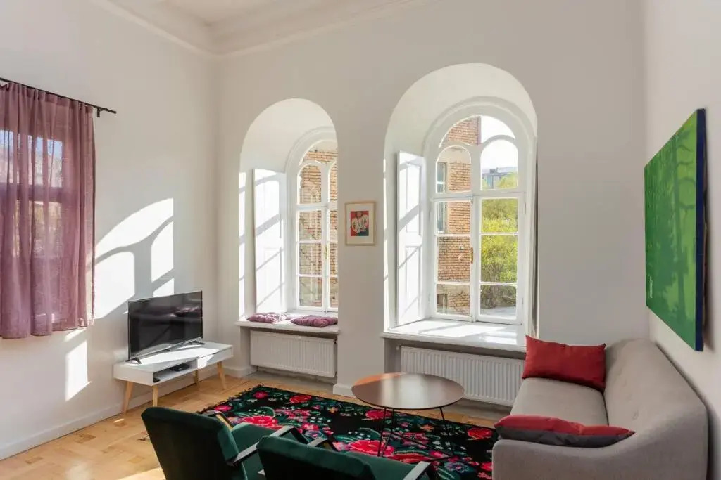 Charming 2BR Apt in Old Tbilisi