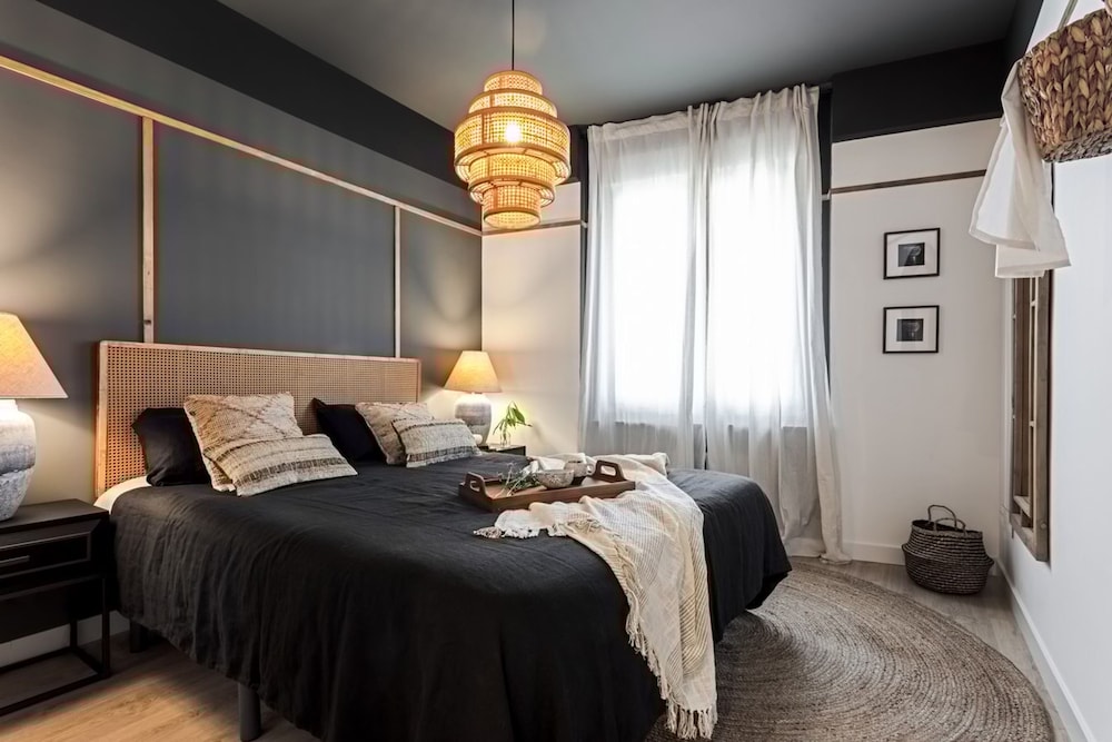 Azande 3 Bedrooms in Almagro hotel Trafalgar Madrid