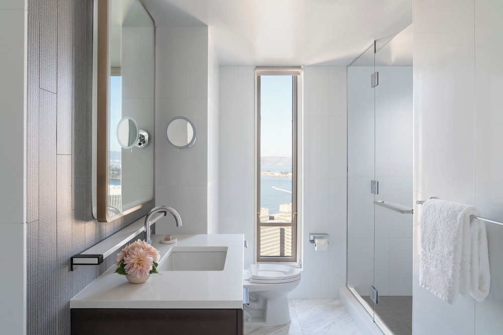 Four Seasons Hotel San Francisco at Embarcadero - photo 34