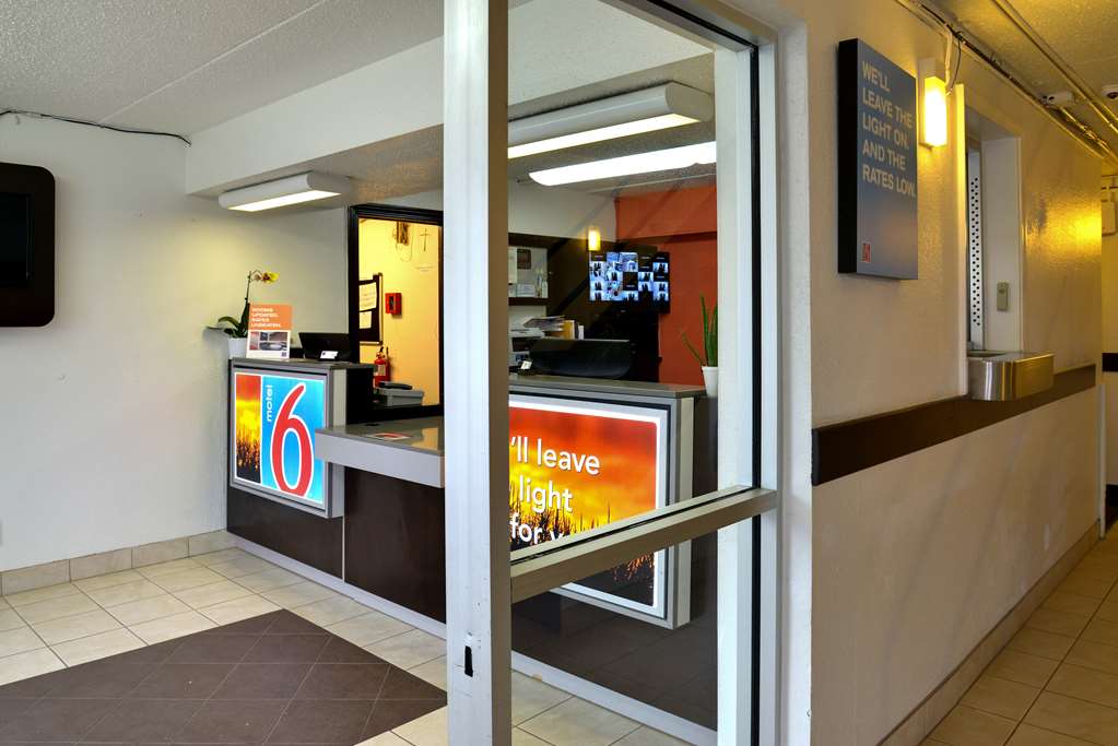 Motel 6 Toledo OH - photo 25