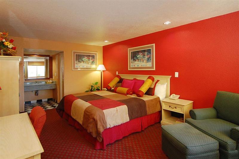 Imperial Inn Oakland - photo 35