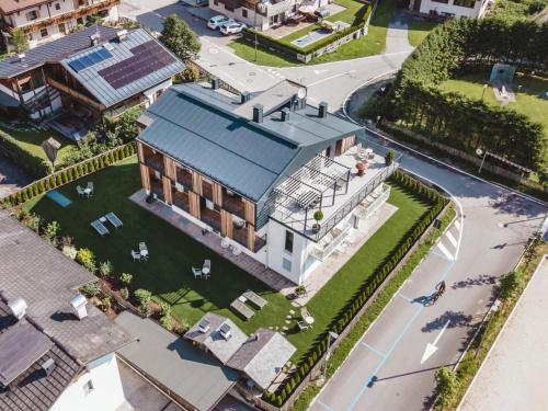 Ariane's Guesthouse Boutique Apartments Sesto Dolomites — 5-Star Luxury Hotel in Sesto, Italy