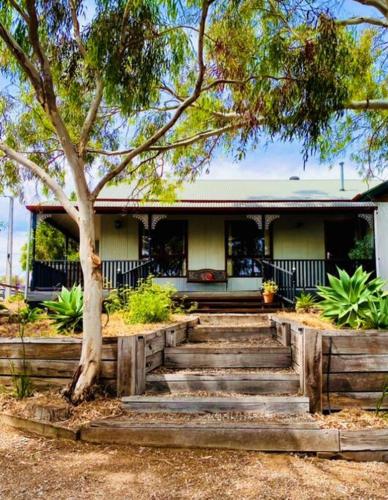 Rustic on 13th — 4-Star Luxury Hotel in Gawler, Australia