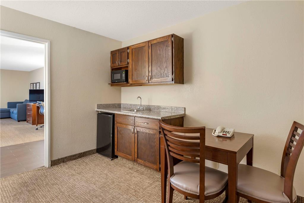 Comfort Inn & Suites Little Rock Airport - photo 6