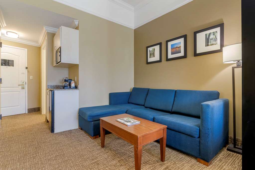 Comfort Suites Savannah North I 95 - photo 11