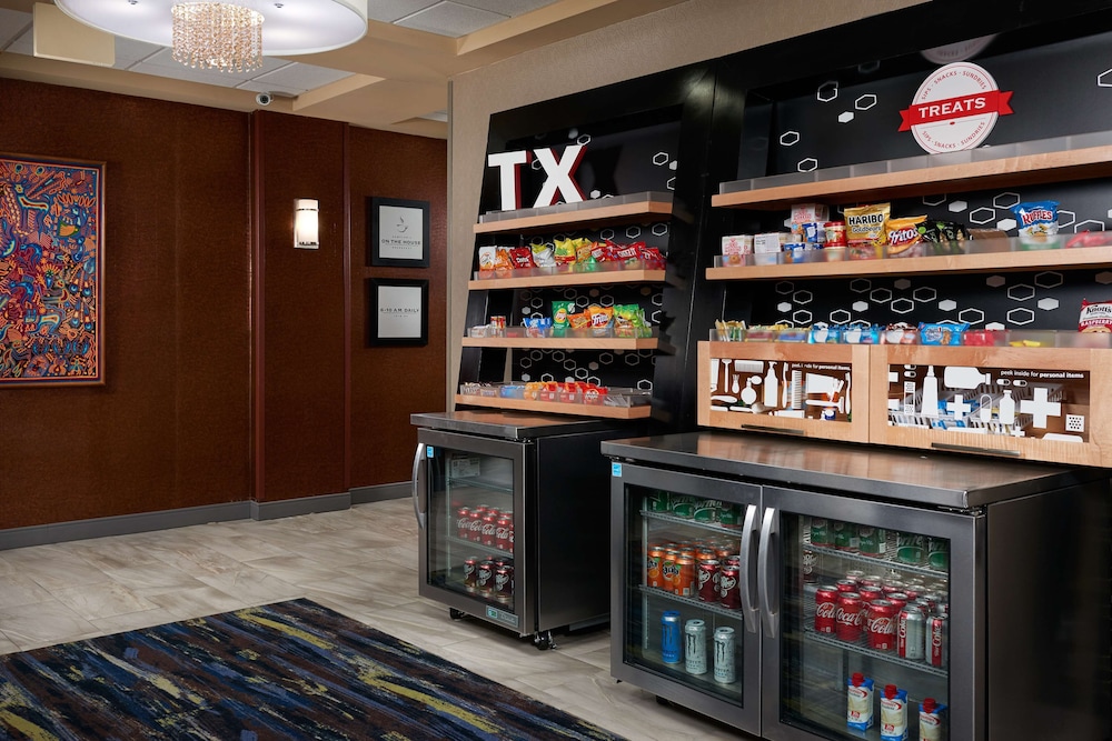 Hampton Inn by Hilton Eagle Pass - photo 37