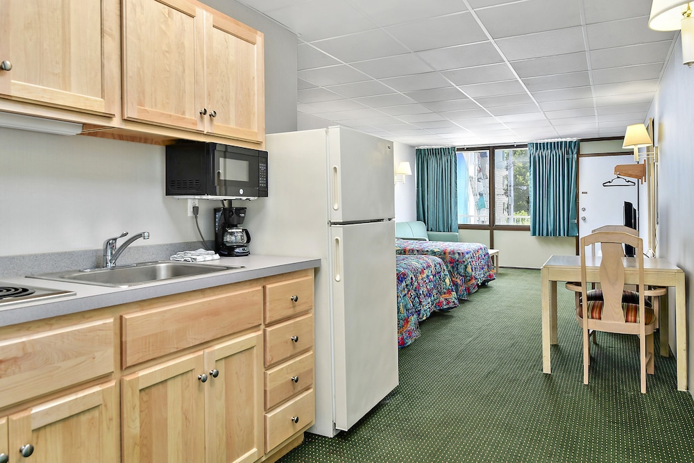 Surf Inn Suites - photo 6