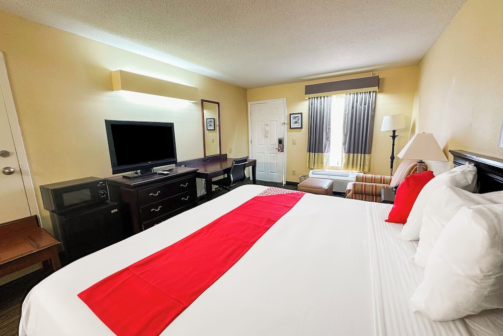 Bonita Lakes Inn by Capital O Meridian I20 - photo 12