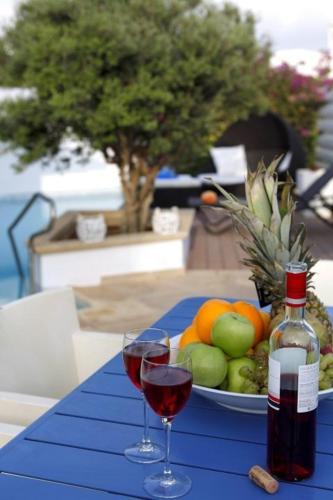 2 Br Villa Mykonos Chg 8901