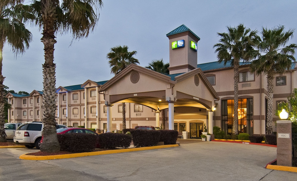 Holiday Inn Express Hotel & Suites Lake Charles by IHG in Lake Charles, United States