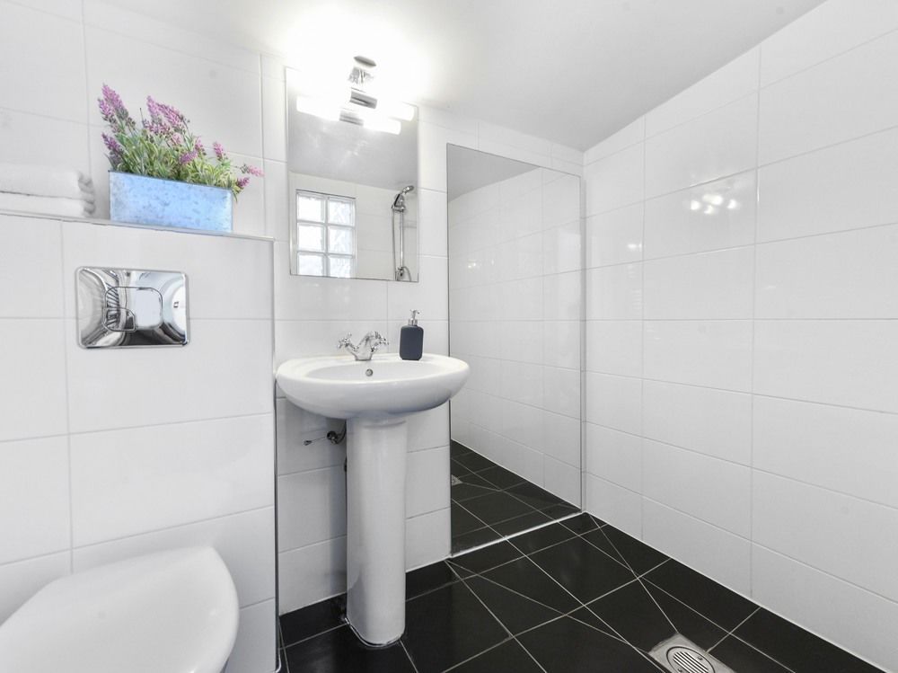 Modern Kensington Apartments — 4-Star Luxury Hotel in London, United Kingdom