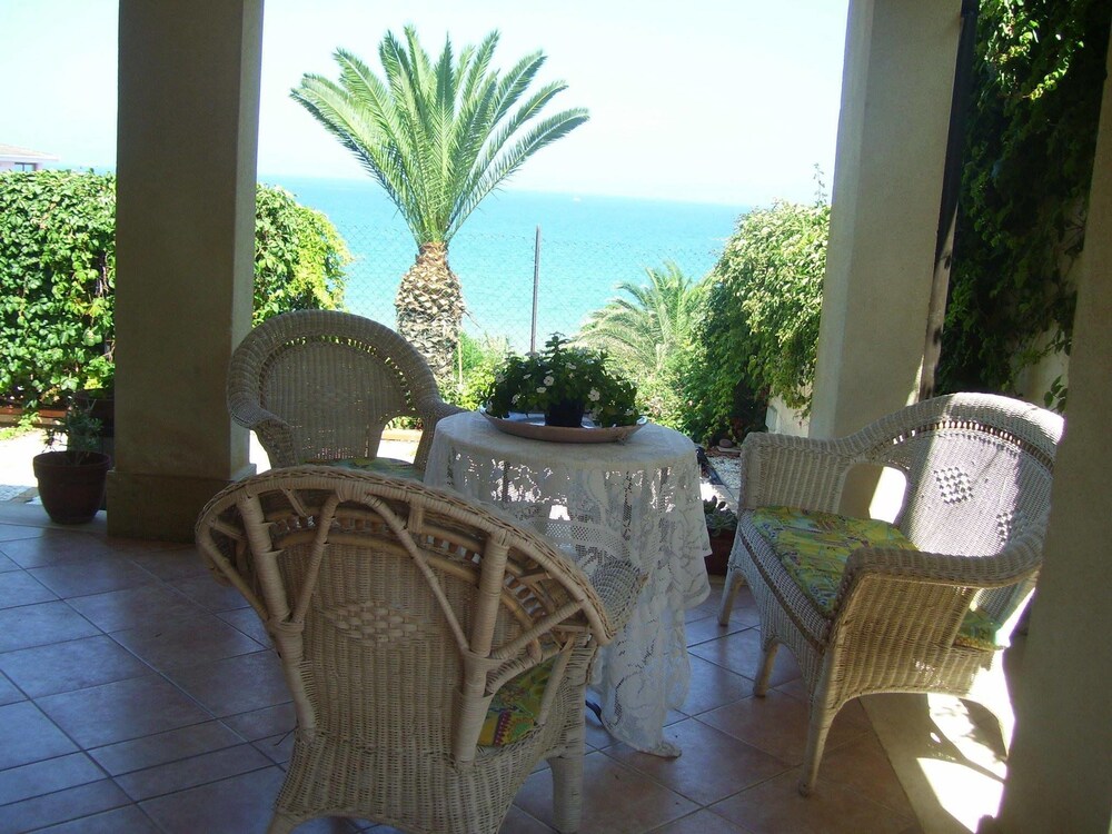 Villa Marina Beach — 4-Star Luxury Hotel in Trappeto, Italy