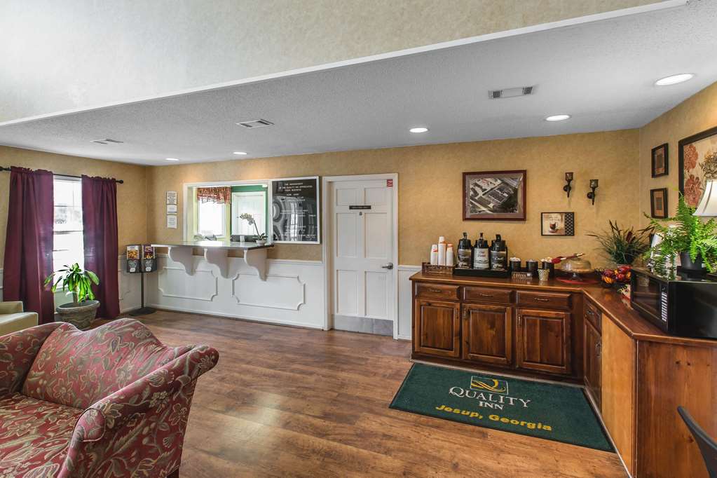Quality Inn Jesup - photo 8