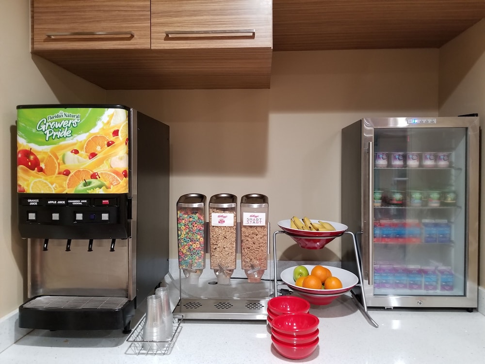TownePlace Suites by Marriott McAllen Edinburg - photo 36