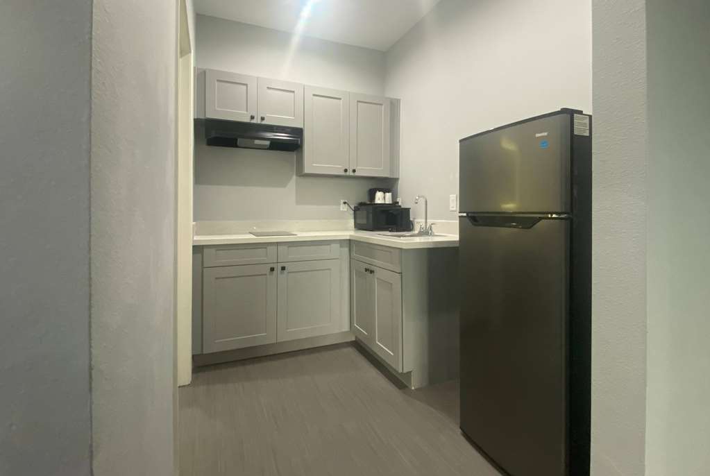 Baymont by Wyndham Freeport Texas - photo 17