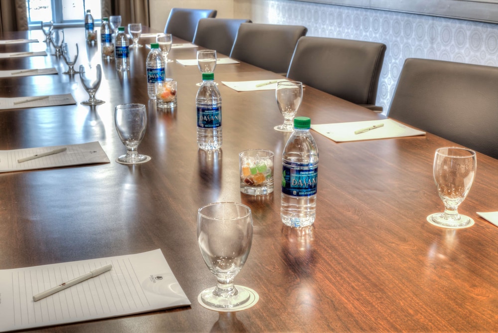 Doubletree Suites by Hilton at The Battery Atlanta - photo 65