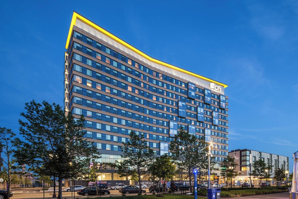 Aloft by Marriott Boston Seaport District - photo 43