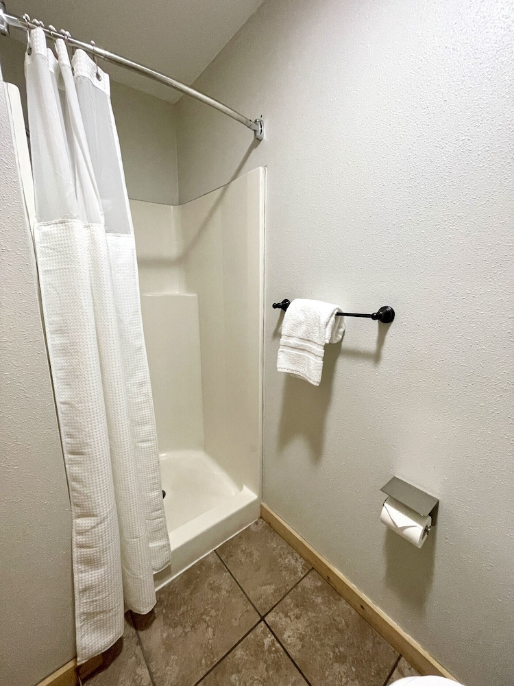 Carriage House Inn - photo 9
