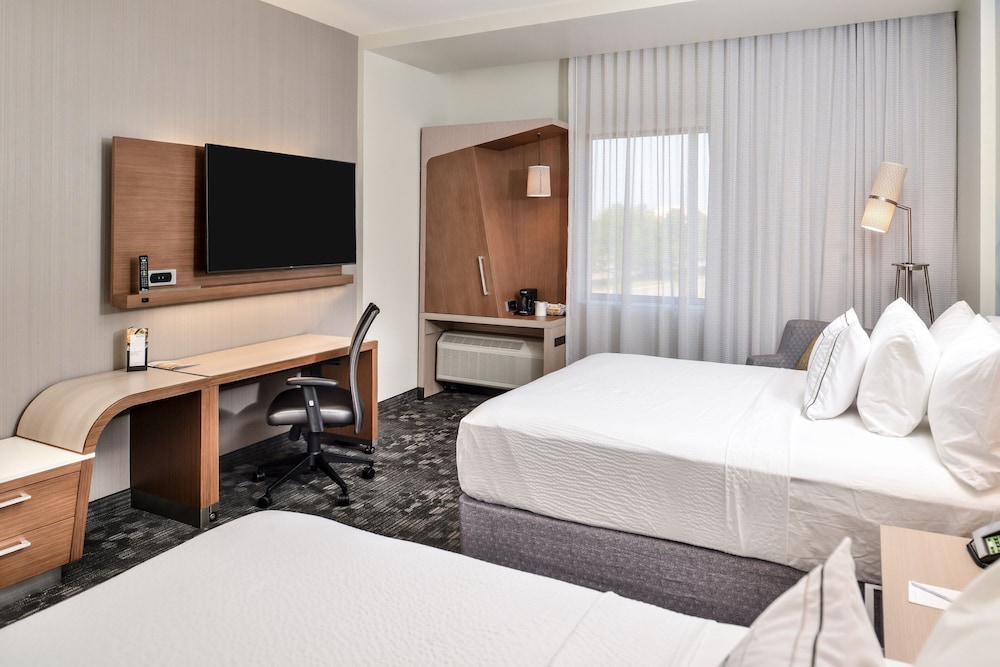 Courtyard by Marriott Charlotte Northlake - photo 12
