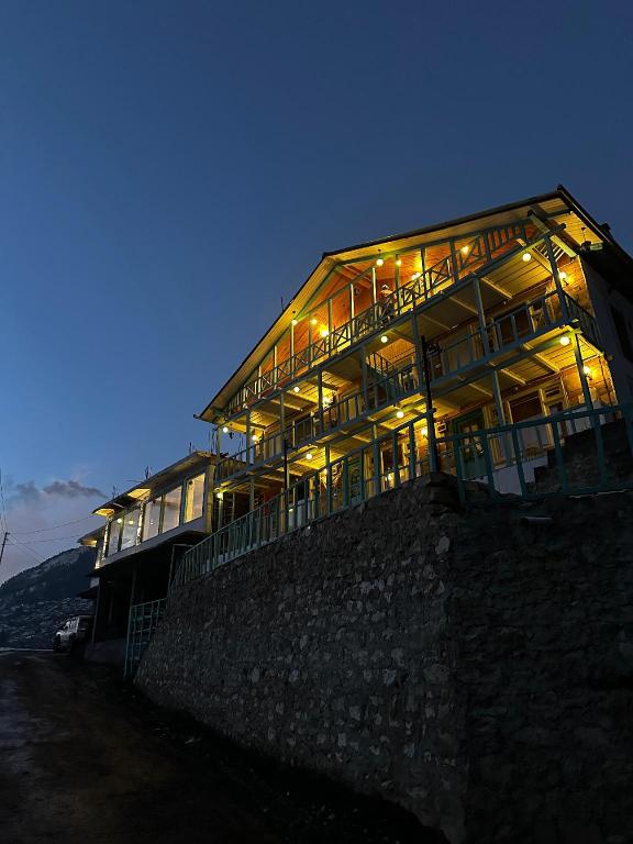 Firgun Chapter Sajwaad in Banjar, India